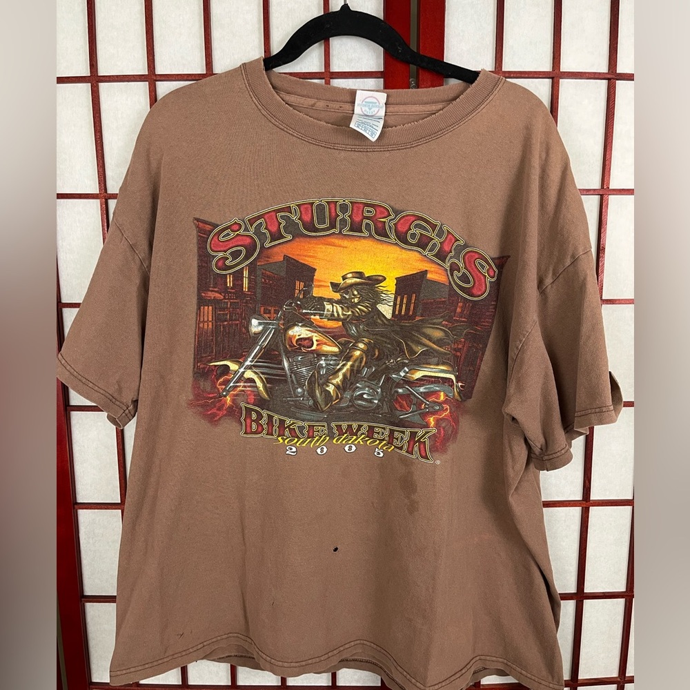 Vintage Brown 2005 Sturgis Motorcycle Rally Bike Week Flame Skull T Shirt